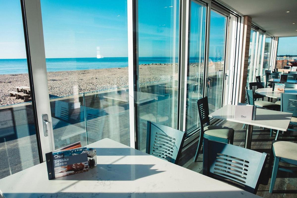 The Firs - Apartment Next To Beach & Forest - Pets Are Free بارتون أون سي المظهر الخارجي الصورة